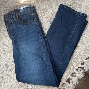 NWOT Levi ribcage straight